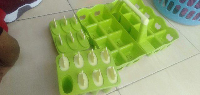 Rak Air Minum Aqua Segi Isi 16 Golden Sunkist Hijau