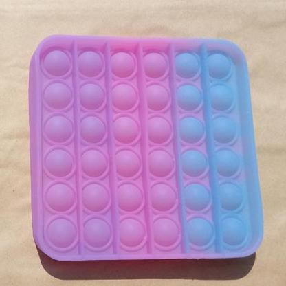 Terlaris Popit Mainan Pop It Murah Among Us Glow In The Dark Fidget Toys - Kotak Glowing Non Cod
