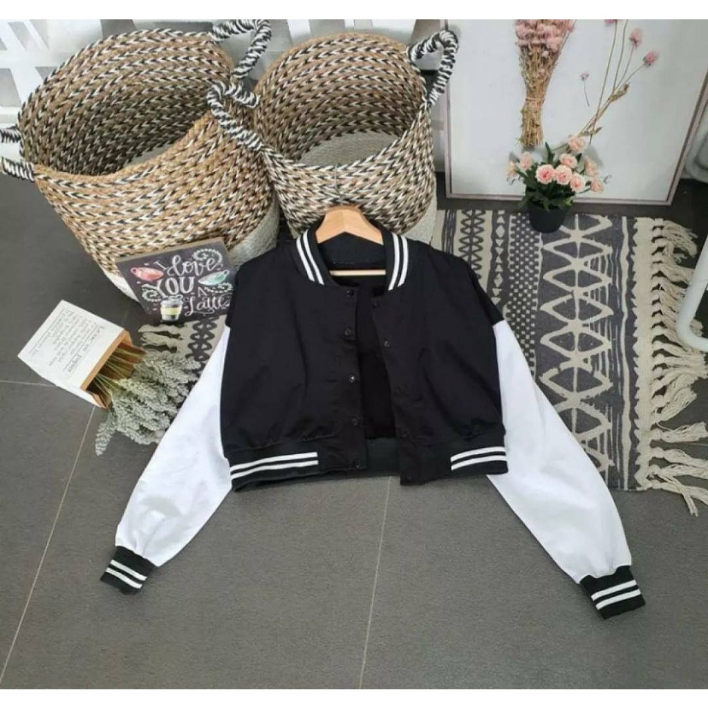 JAKET BASSBALL TERBARU JAKET ATASAN WANITA JAKET PREMIUM DISTRO BAHAN FLEECE TEBAL LEMBUT JAKET CROP OOTD KORAN STYLE BISA COD