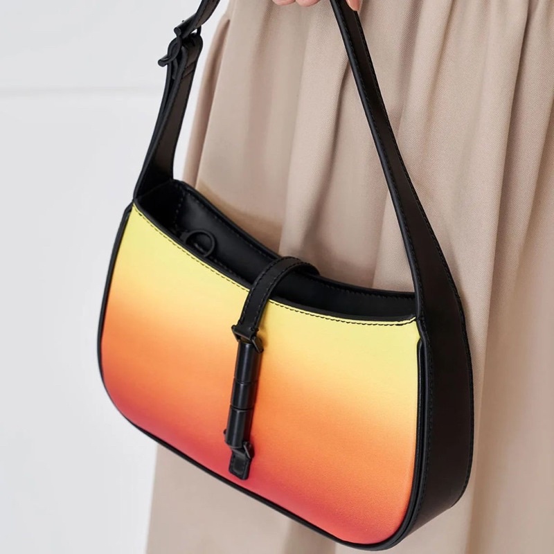 C Cesia Shoulder Bag