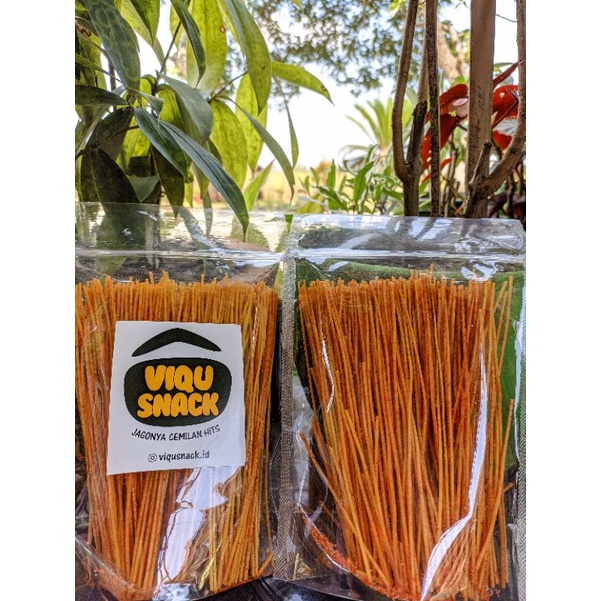 

cemilan lidi pedas (200gr)