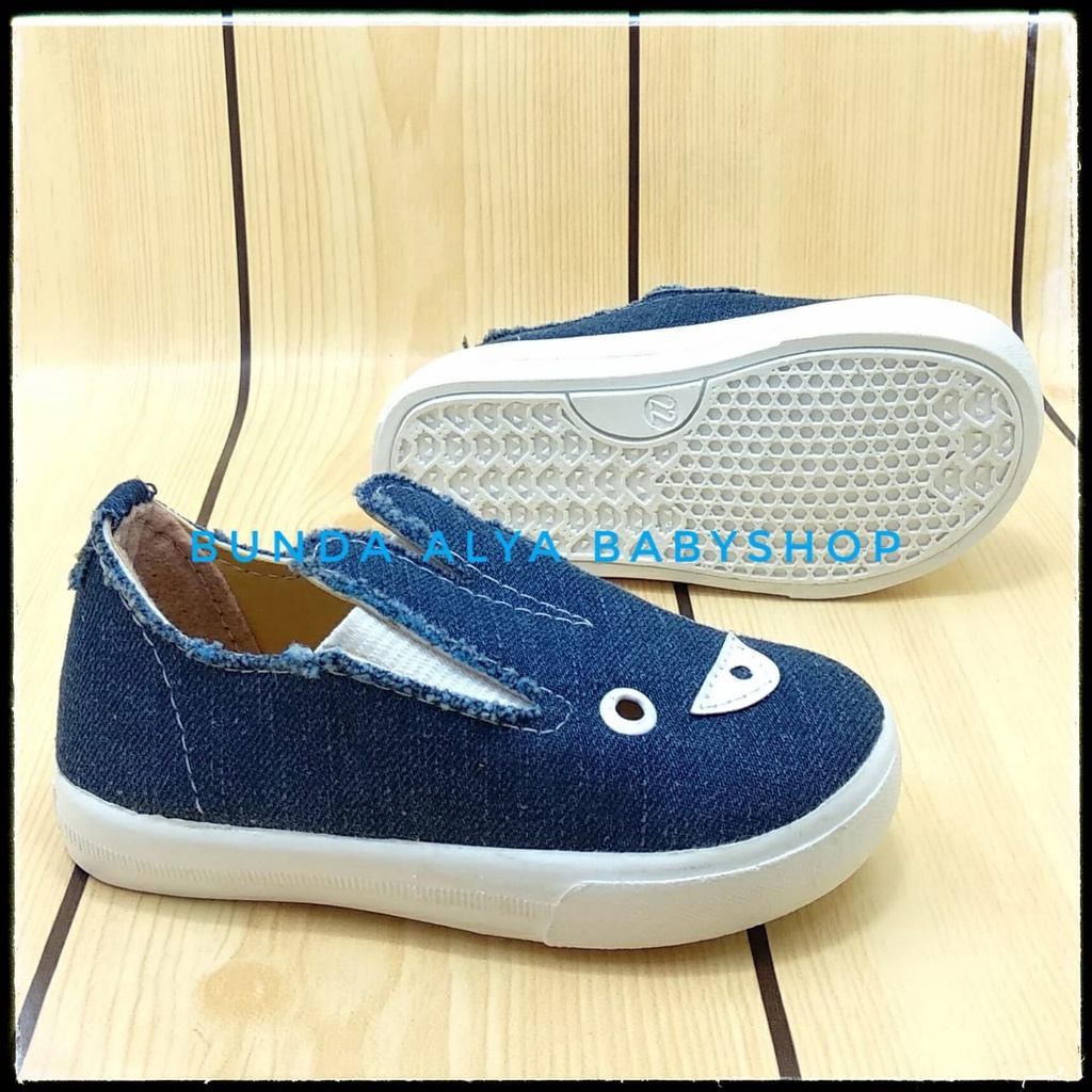 Sepatu Anak Jeans Kelinci Usia 4 Tahunan BIRU TUA Motif Kelinci Lucu - Sepatu Anak Cewek Denim Rabbit Size 29