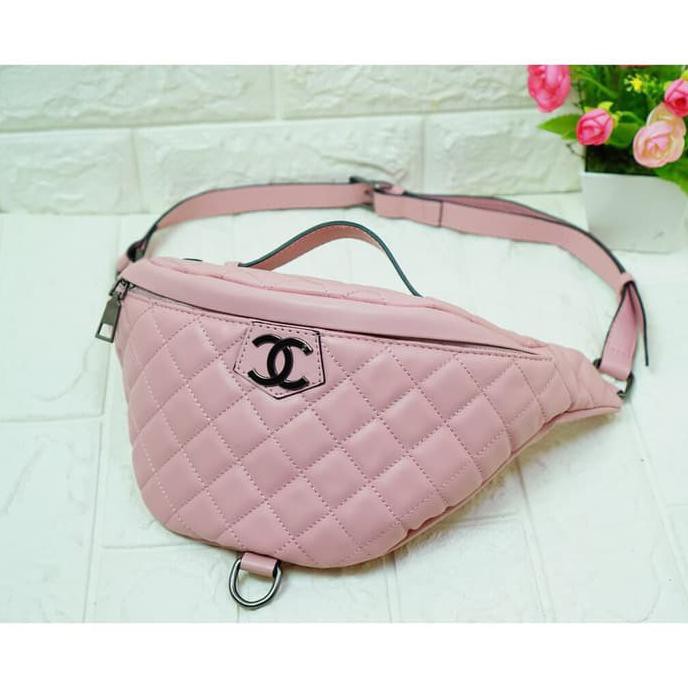 Barang Bagus TAS BATAM TAS WANITA IMPORT TAS CHANEL BUMBANG WAISTBAG PUNGGUNG IB - Hitam ON SALE