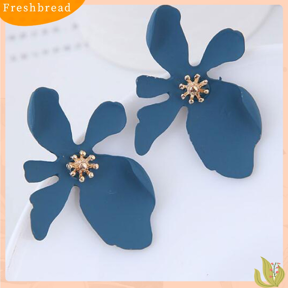 Terlaris Fashion Daisy Flower Shape Metal Ear Stud Earrings Women Party Jewelry Gift