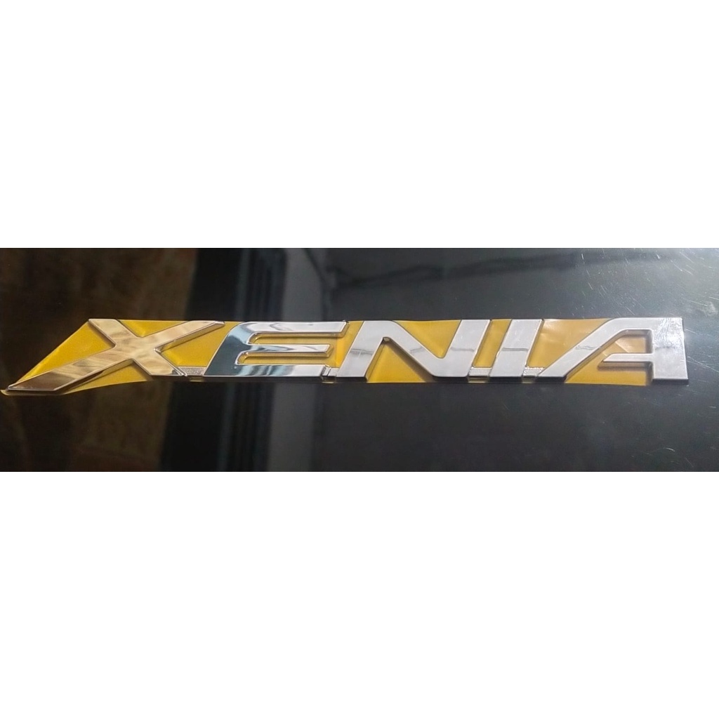 Emblem Logo Tulisan Xenia Chrome