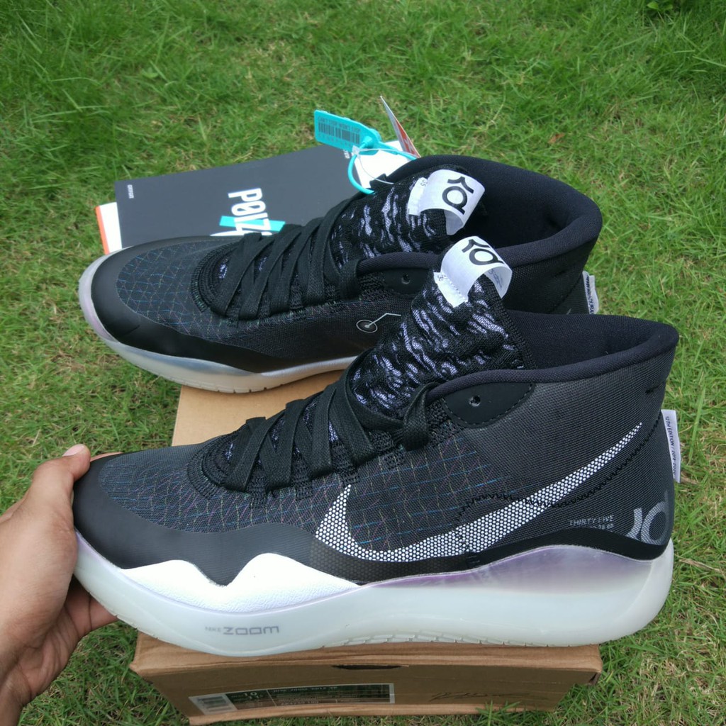 kd 12 black and white