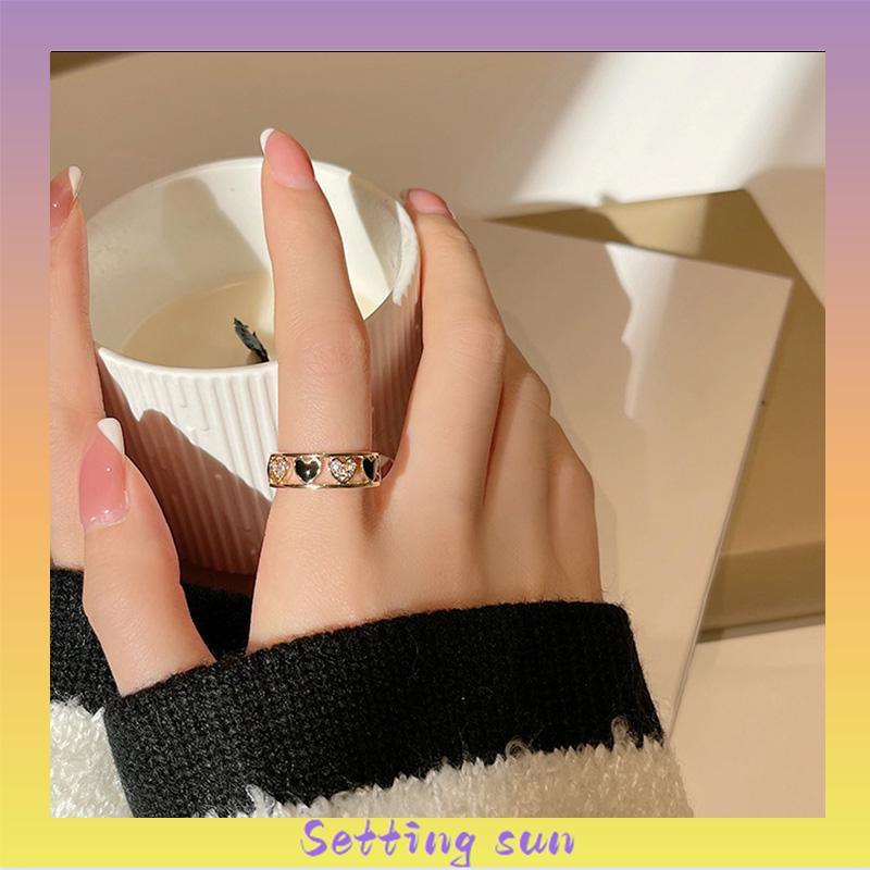 Cincin Ringan Mewah Hollow Keluar Berlian Imitasi Cinta Chic Advanced Adjustable Cincin Wanita TN