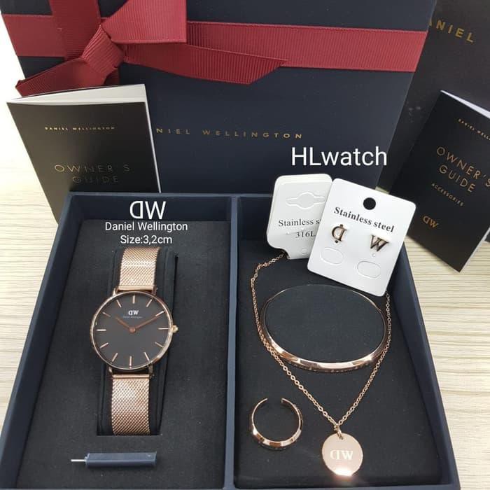 JAM TANGAN WANITA DW