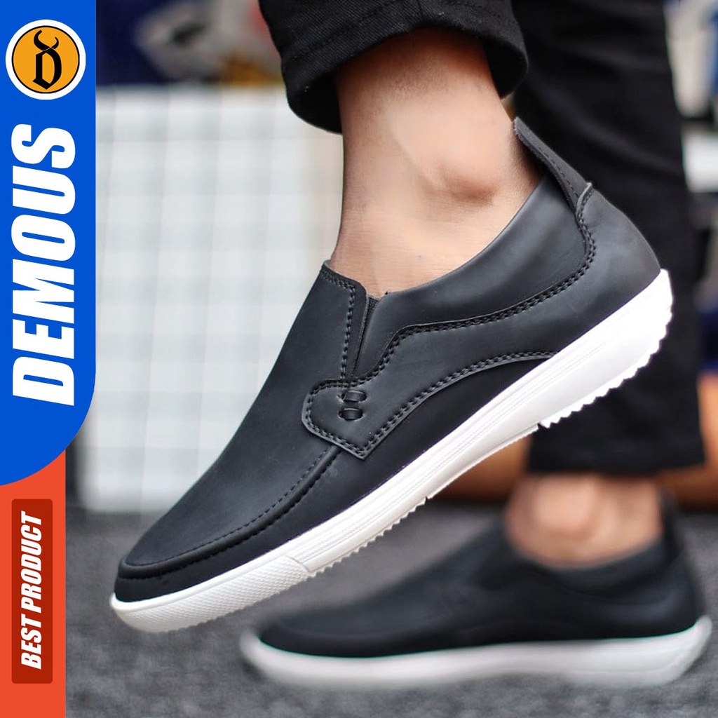 DEMOUS Kemode - Sepatu Slip On Pria Casual