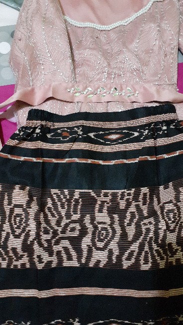 Batik Couple Kebaya Tunangan Saritiw Wisuda Lamaran Nikahan Kondangan Wanita Modern