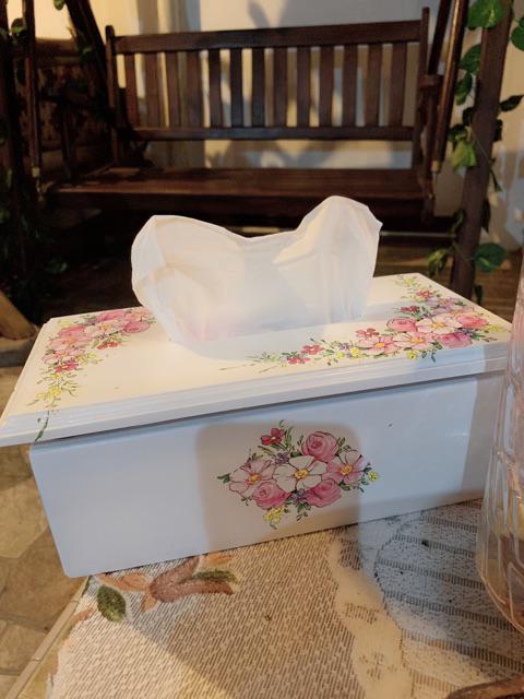 Tempat Tisu Shabby Kayu Jati