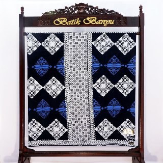 Sarung Batik Cap merk  Banyu