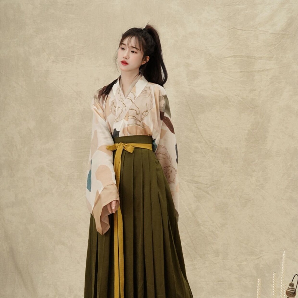 Autumn white new improved Hanfu women's modern daily commuter printed Hanfu made in Jin Dynasty and