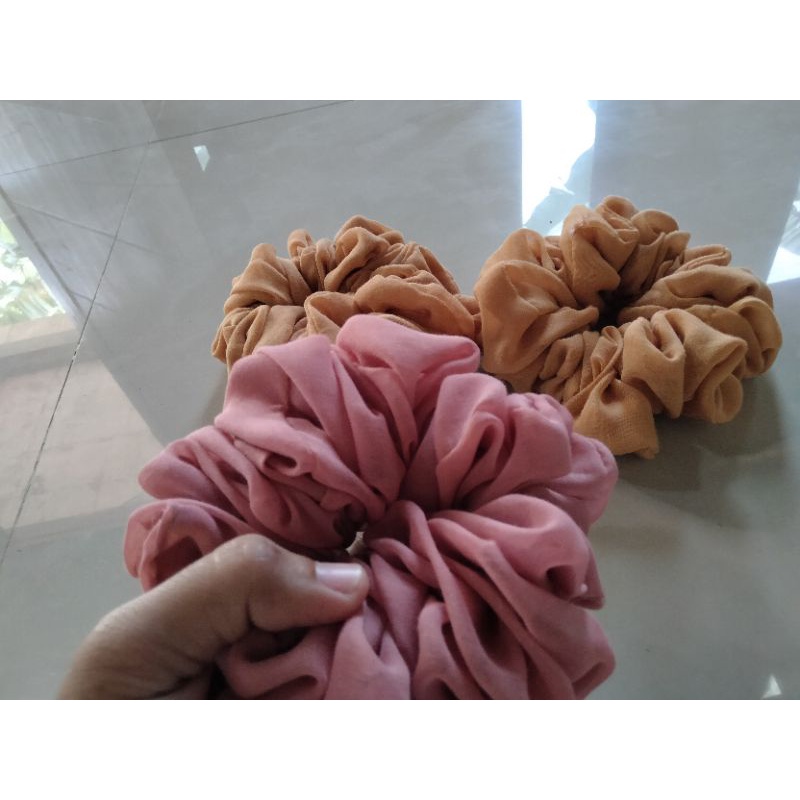 Scrunchie / ikat rambut / cepol