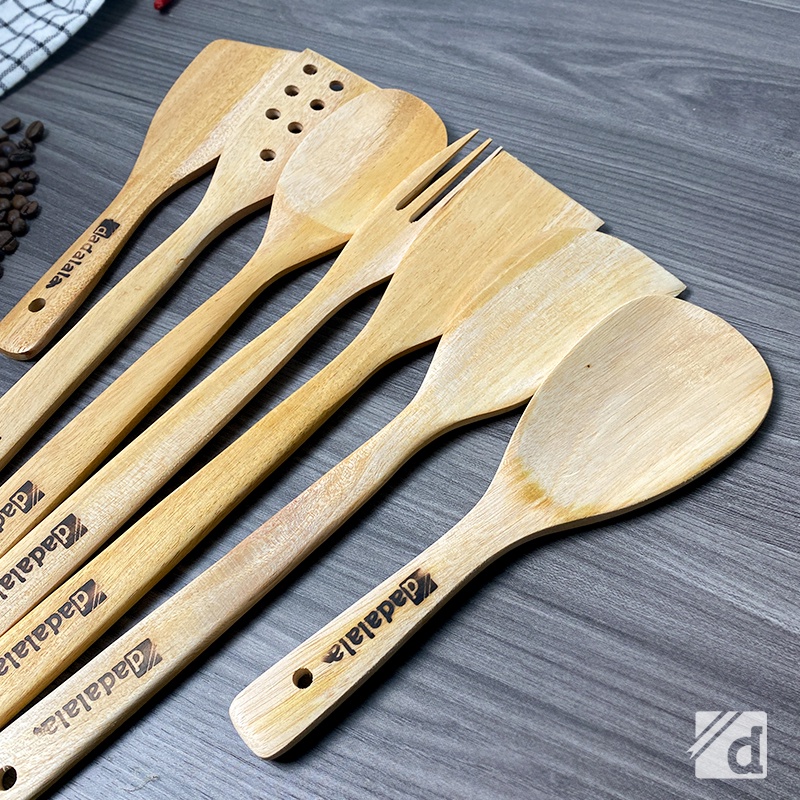 DADALALA Spatula Set / Sodet (Isi 7 Pcs) Panjang 35 Cm Peralatan Masak Bahan Kayu Mahoni Tahan Panas dan Anti Lengket