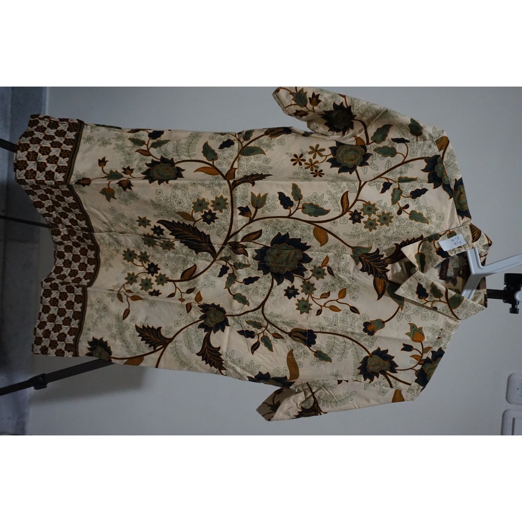 Batik Danarhadi [Preloved] Kemeja Lengan Pendek
