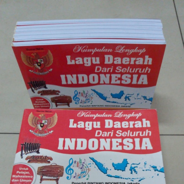 Buku Kumpulan lengkap lagu daerah