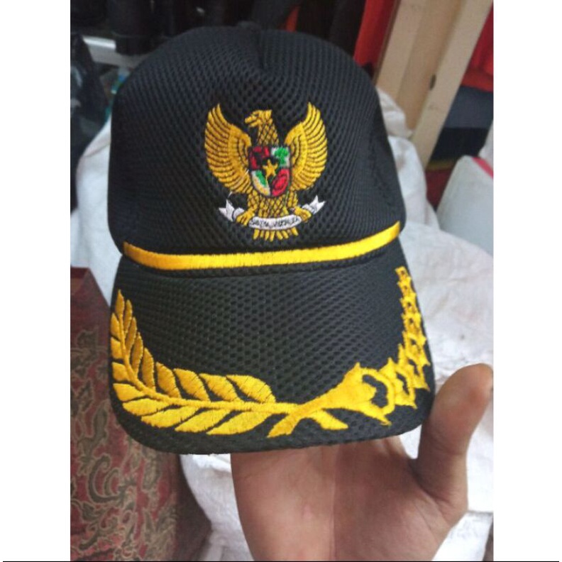 Topi GARUDA lis PADI KAPAS