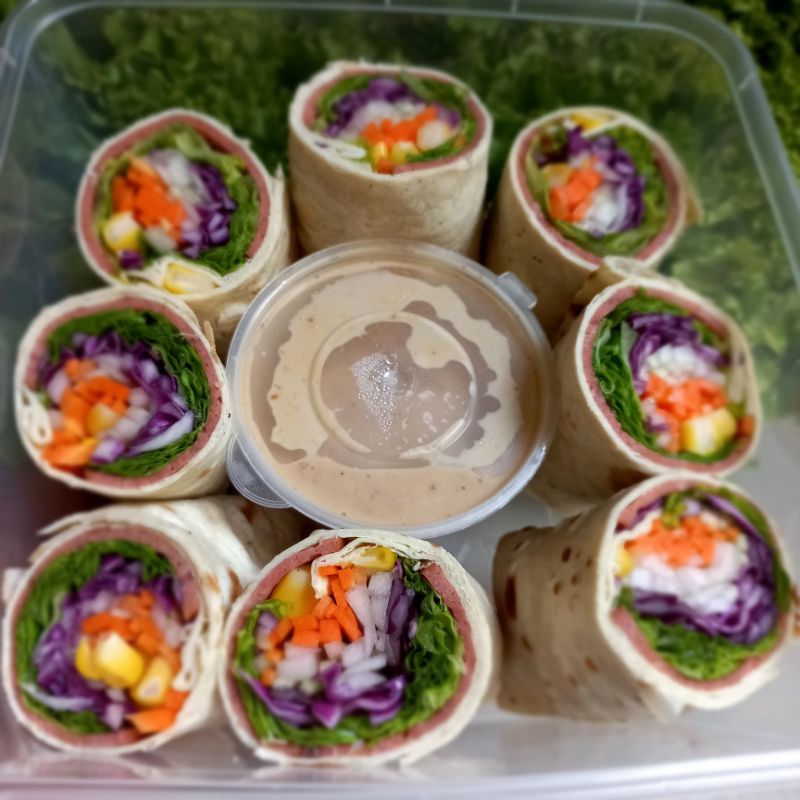 

salad roll by kagoda