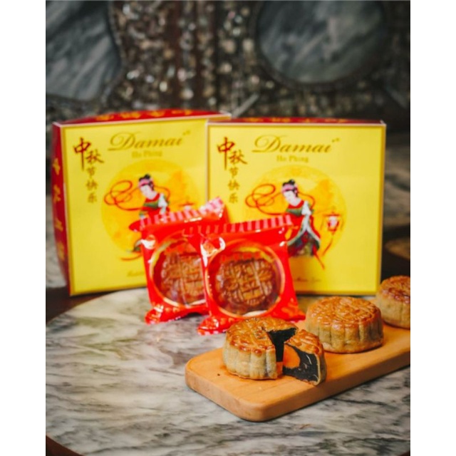 

Kue Bulan mooncake Hophing Damai Rasa Vegetarian Durian