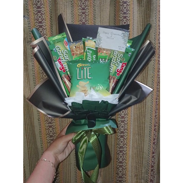 

bucket snack graduation/birthday/ulangtahun/kado/gift full hijau