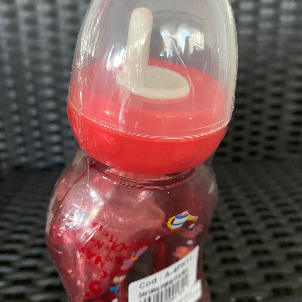 AKACHAN BOTOL SUSU LOBANG LENGKUNG WARNA 150 ML