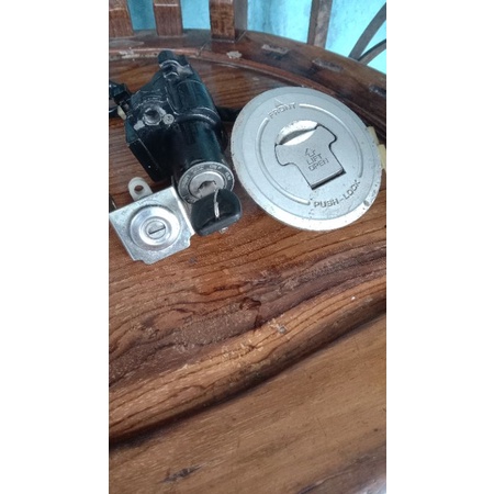 kunci kontak set CBR 250R kyj k33 Thailand