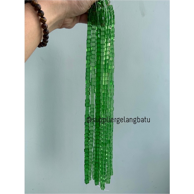 kristal Ceko kotak 8 x 8mm GREEN QUARTZ crystal bross manik hijau craf