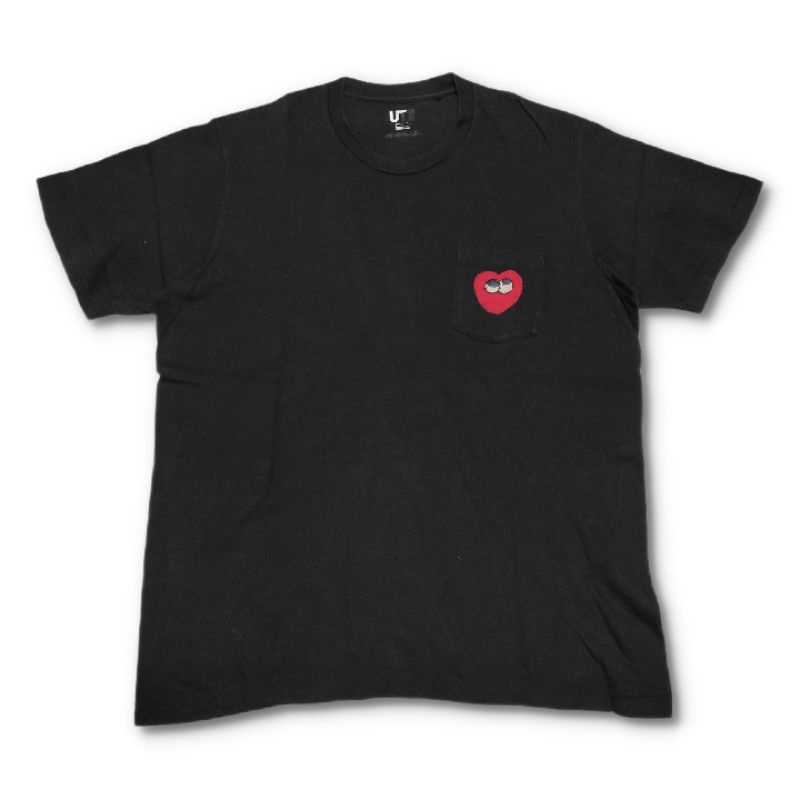 Kaos Uniqlo X Kaws Pocket