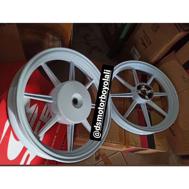 velk velg pelek RCB racing boy SP811 honda click beat vario vario110 scoopy genio spacy white gold p