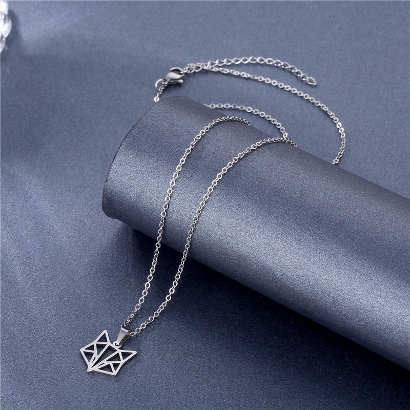 Eropa dan Amerika hollow stainless steel hewan kalung Fox liontin geometris klavikula rantai perhias