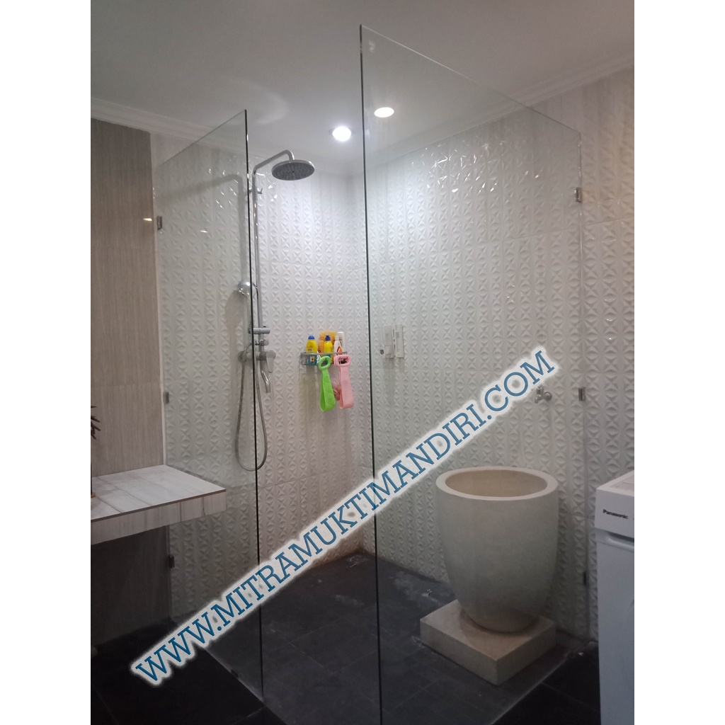Partisi Kamar Mandi(kaca tempered)