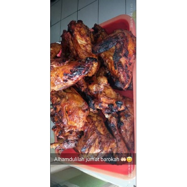 

Ayam bakar Jumat berkah (1ekor potong 4)