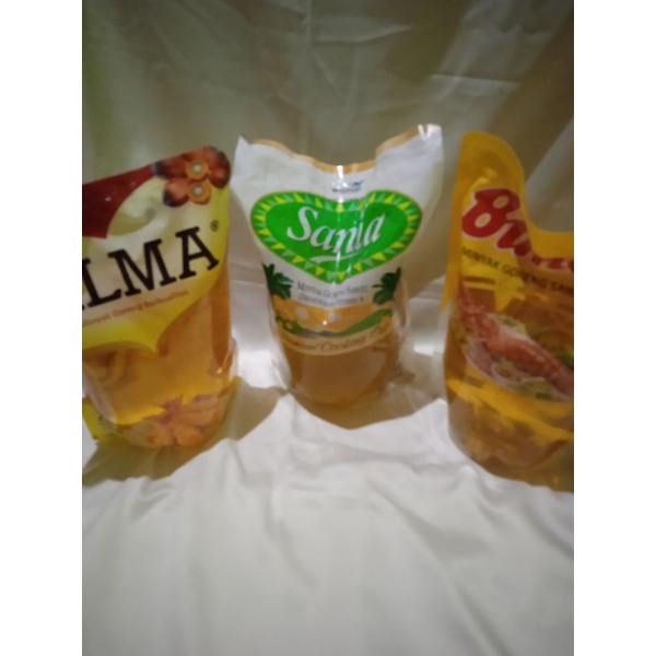 

Minyak goreng refiel 2 liter