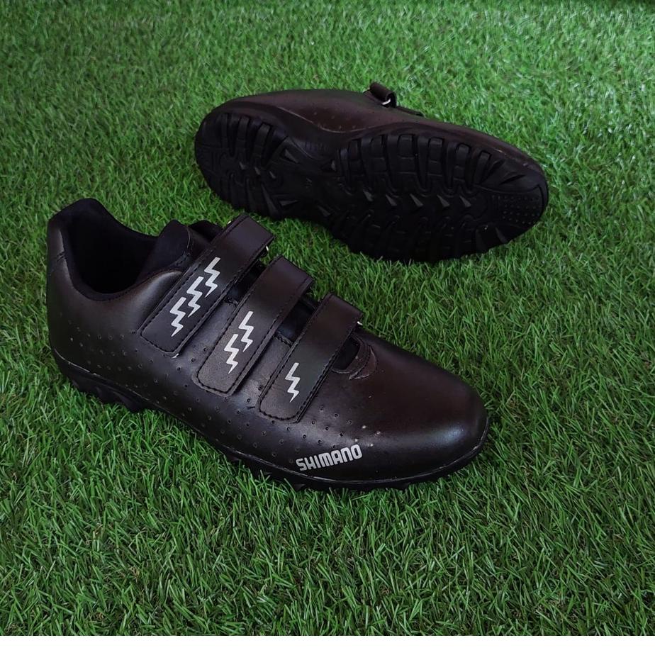 Serbuuuu.. Sepatu sepeda shimano. sepatu gowes