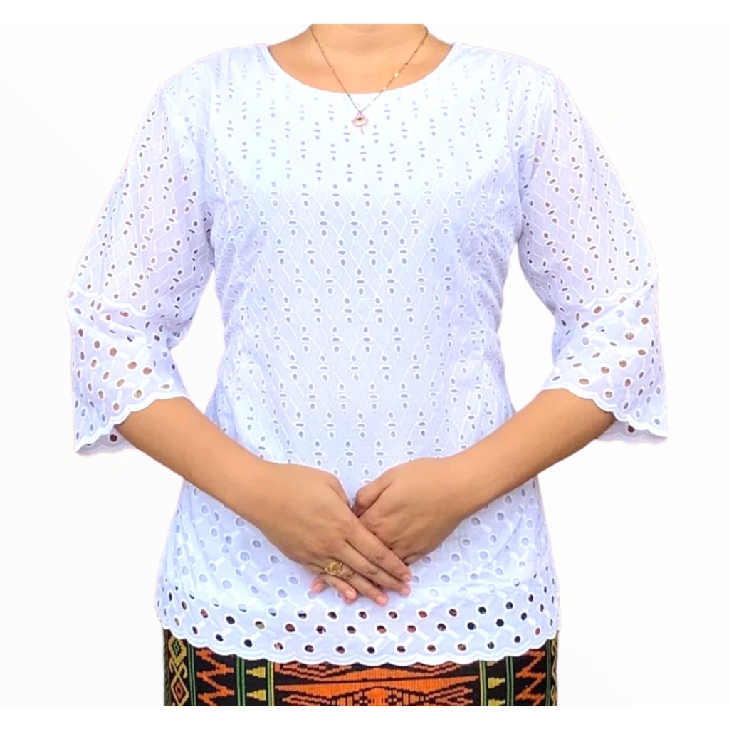 Blouse katun bolong lengan lurus warna putih/atasan blus wanita bahan katun pakai puring