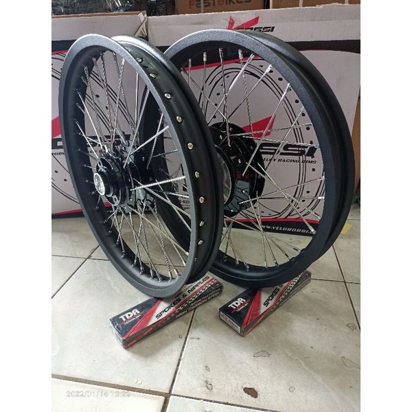 VELG PELEK RX KING RING 18 X185/160 SEPASANG KOMPLIT MERK ROSSI ORIGINAL WARNA HITAM SEPASANG KOMPLI