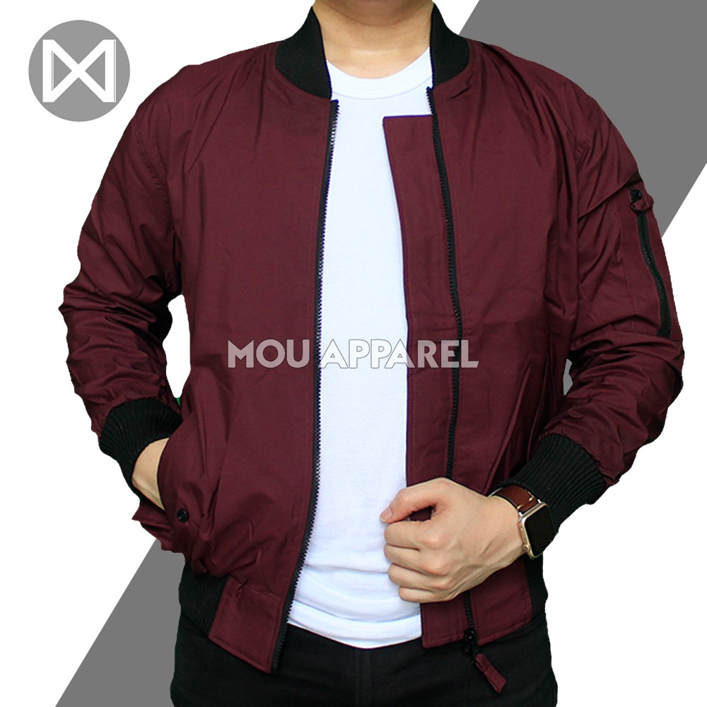 Jaket Bomber Casual Pria Dewasa Polos Tebal Jaket Distro Cowo Parasut Resleting Kerah Mantel Anak Laki Cowok Hitam Navy Army Katun Jeans Levis Rajut Knit Hoodie Murah Terbaru Jumbo Anti Air Angin Touring Motor Rompi Kanvas Outdoor Vest Tactical Import Ori