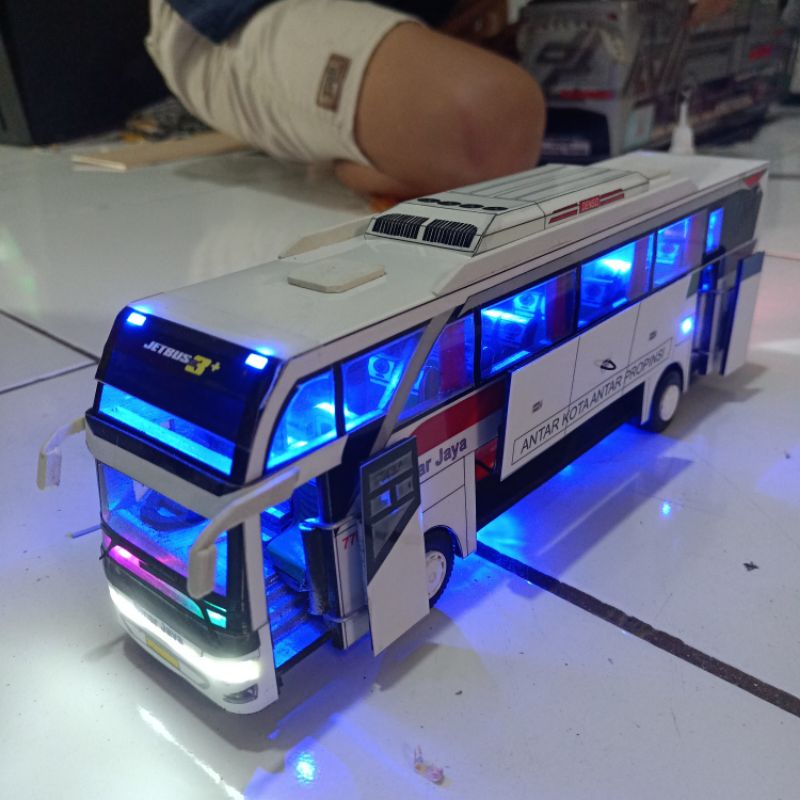 Miniatur bus sinar jaya full lampuan