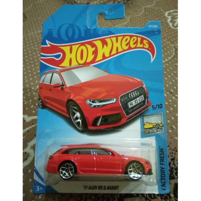 Hot Wheels 17 Audi RS 6 Avant