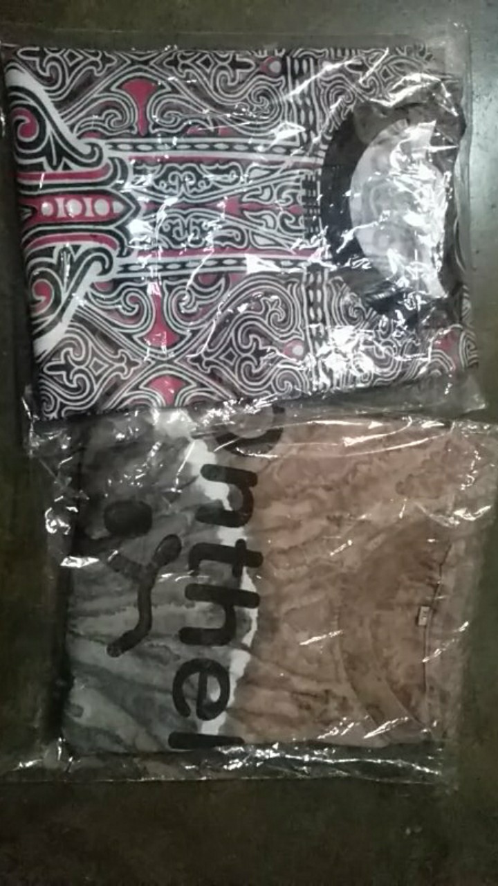 Kaos Batik Abstrak || Kaos Oleh-oleh || Kaos Murah ||
