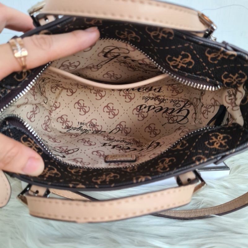 TAS GUESS ORIGINAL NO BOX