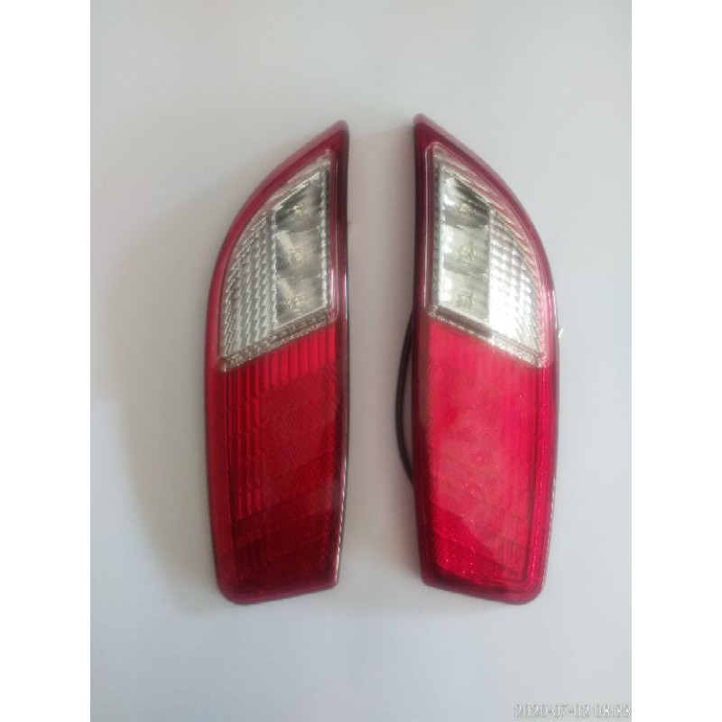 REFLEKTOR LAMPU MATA KUCING BAGASI MOBIL AGYA AYLA MURAH