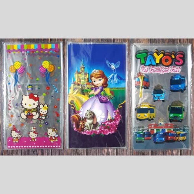 

PLASTIK SNACK BESAR ULANG TAHUN SOUVENIR PLASTIK CIKI
