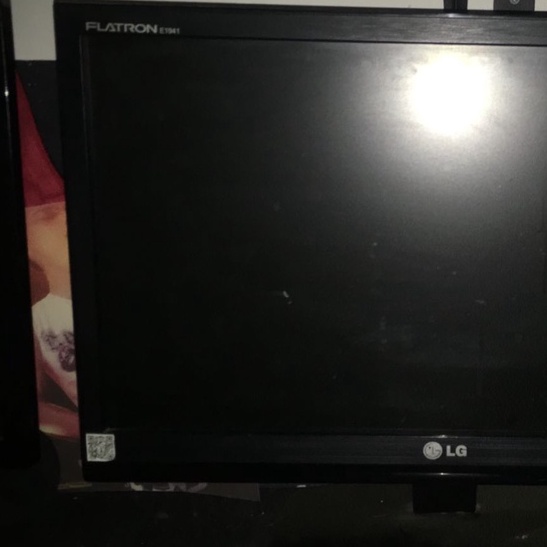 Monitor LG Flatron E-1941 pesanan AXCEL