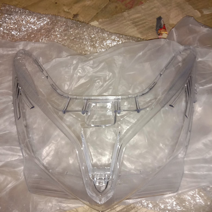 Kaca mika lampu motor Honda Vario 125 old 2013