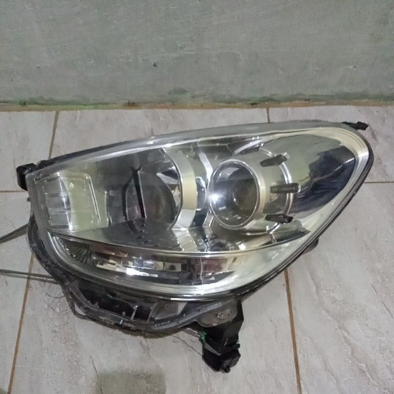 Headlamp Lampu Depan Daihatsu Sirion 2012 2013 Kiri Original