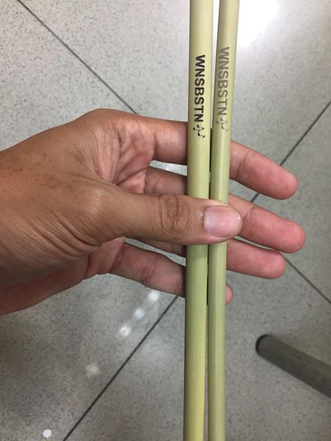 Sedotan Bambu Dengan Grafir