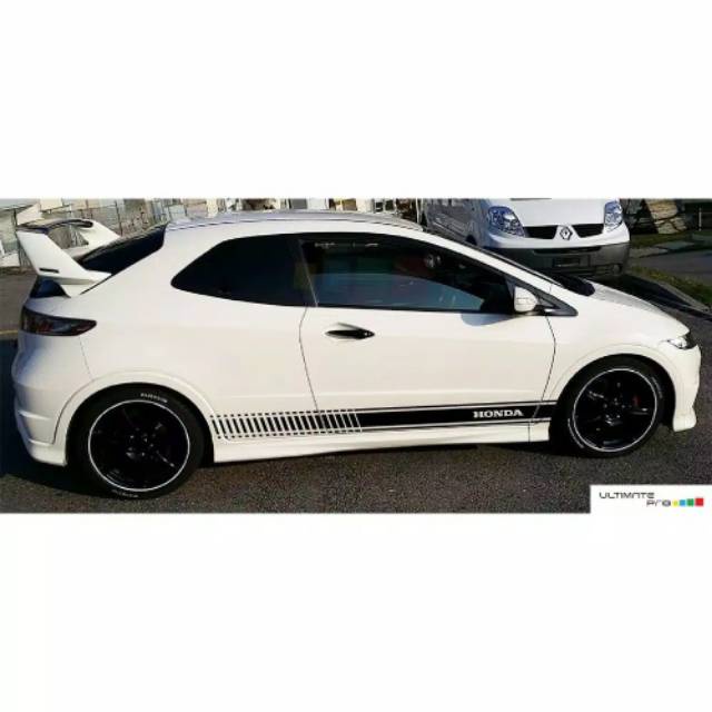 Stiker body mobil sedan terbaru striping mobil sedan