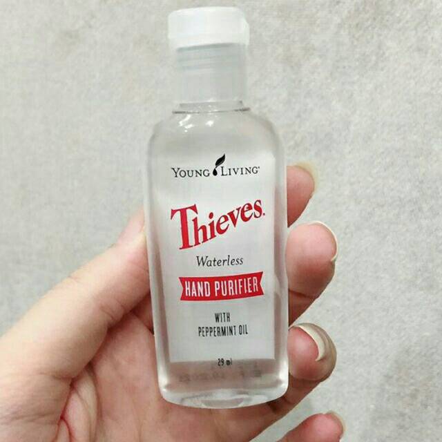 HAND PURIFIER / HAND SANITIZER YL WATER BASE WITH THIEVES AND PEPPERMINT